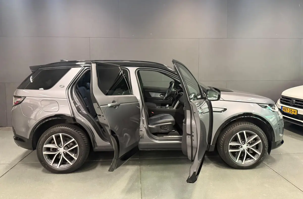 1.5 P300e AWD R-DYNAMIC 19DKM!! SOH-97,5%/ PANO/NAVI/V-COCKPIT/DAB/CARPLAY/LED/CAM/M-STOELEN///