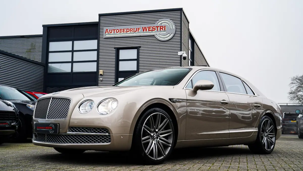 6.0 W12 | Massage voor/achter | Pano | Stoelverkoeling | Tv | Achteruitrijcamera