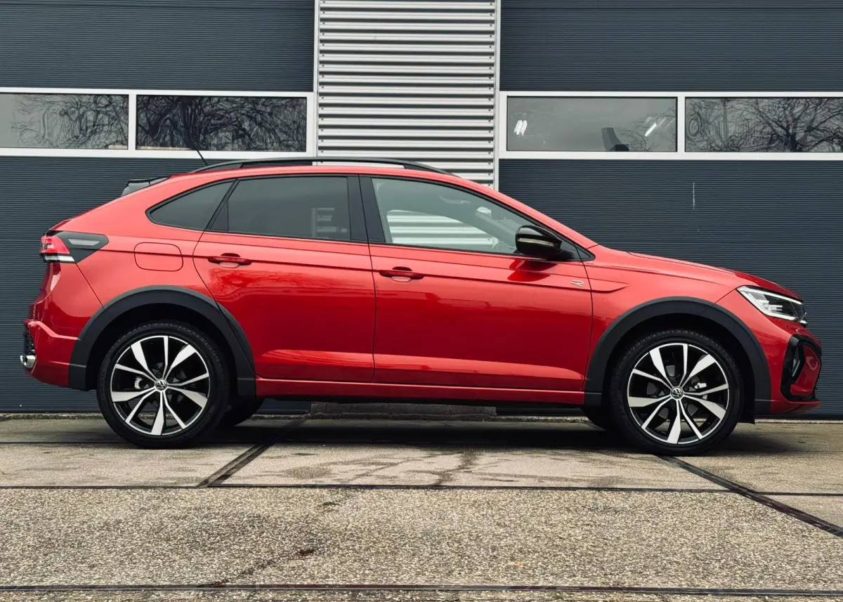 1.0 TSI R-Line |Camera |Virtual display |IQ Light |Keyless |Stoelverw. |ACC