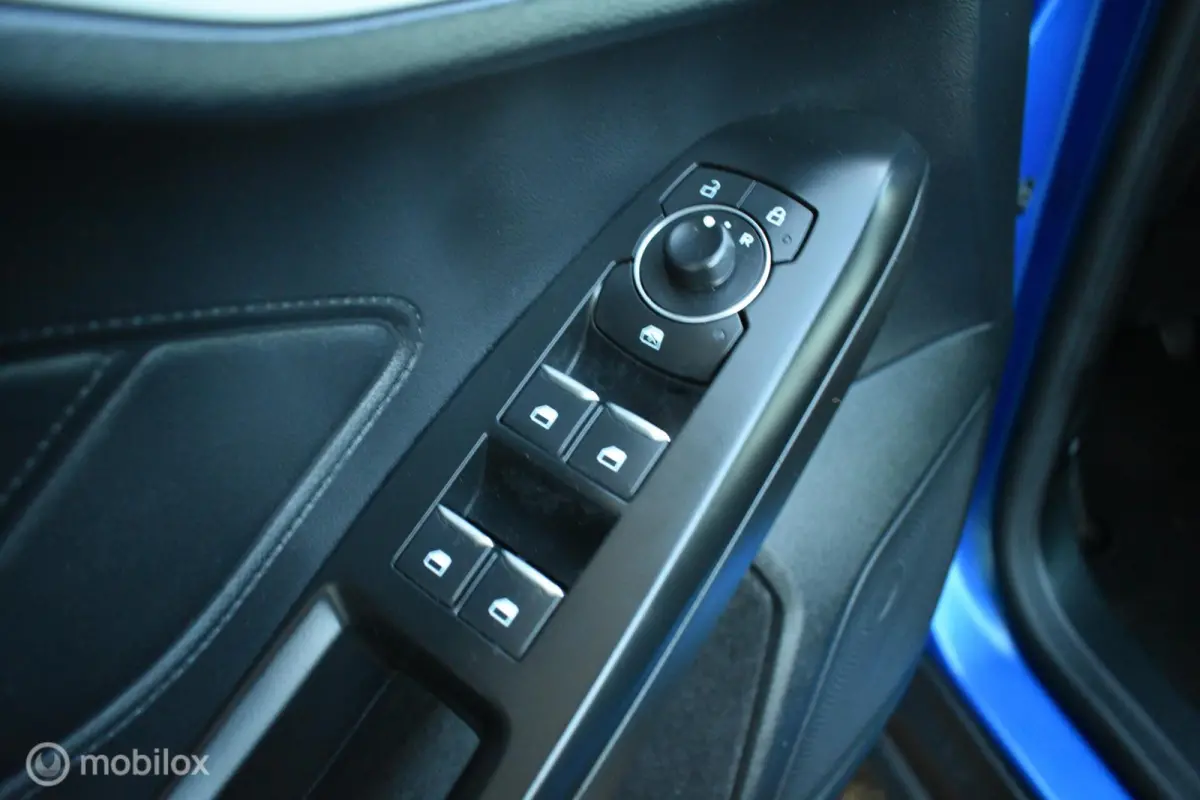 1.0 EcoBoost Hybrid Trend Edition|Navi|LED!