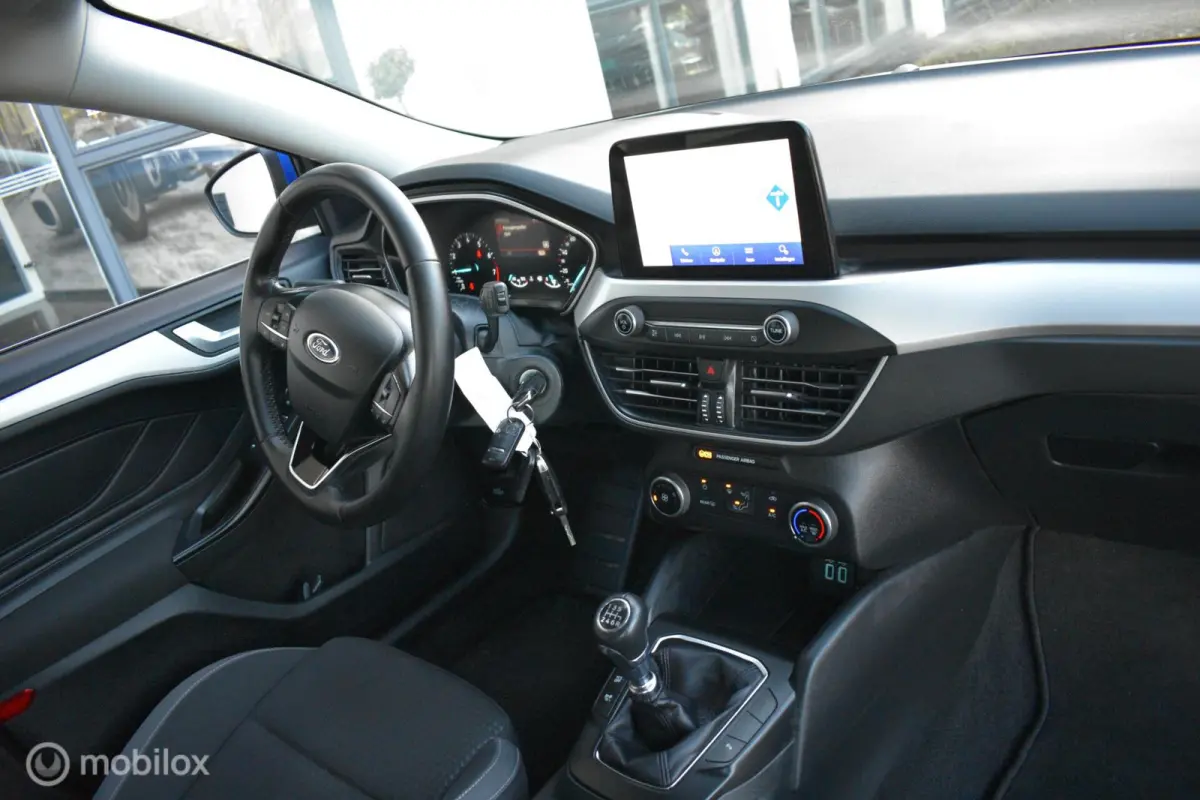 1.0 EcoBoost Hybrid Trend Edition|Navi|LED!