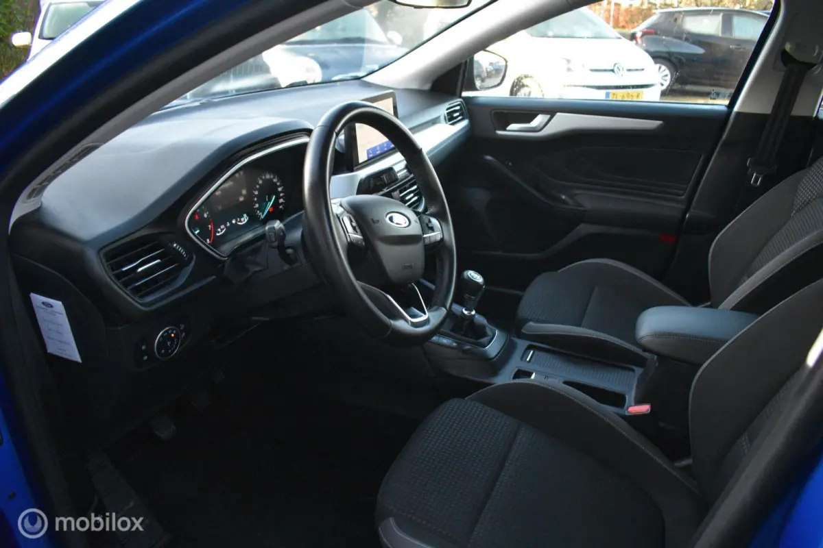1.0 EcoBoost Hybrid Trend Edition|Navi|LED!