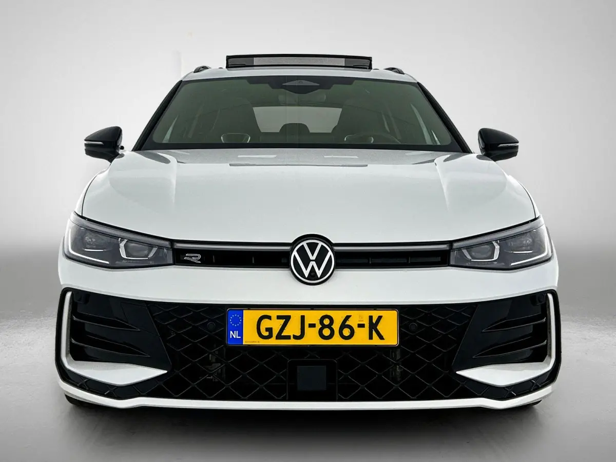 1.5 eTSI Business | Demo | Panoramisch schuif/kanteldak | Harmon Kardon geluidssysteem | Black style pakket | Stoelverwarming |