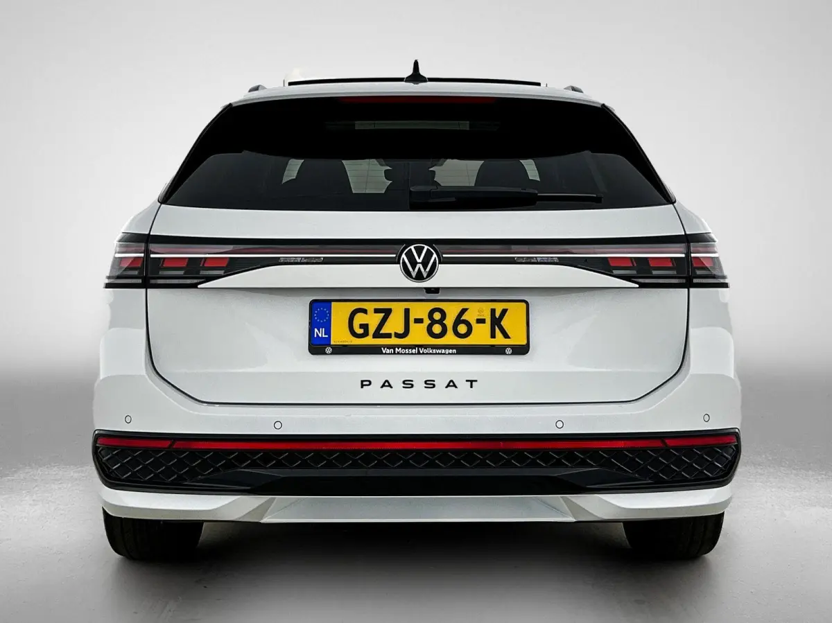 1.5 eTSI Business | Demo | Panoramisch schuif/kanteldak | Harmon Kardon geluidssysteem | Black style pakket | Stoelverwarming |
