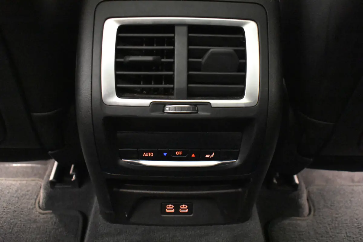 Executive 80 kWh M-Pakket EL Trekh+aKlep SOH 100% Panodak Camera