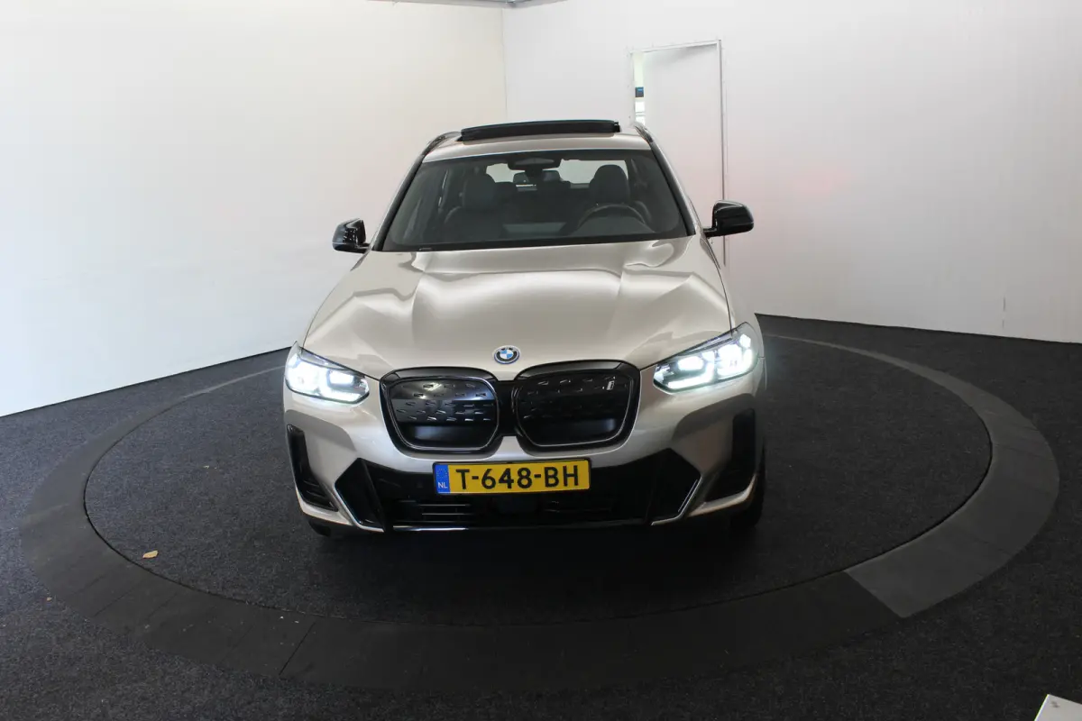 Executive 80 kWh M-Pakket EL Trekh+aKlep SOH 100% Panodak Camera