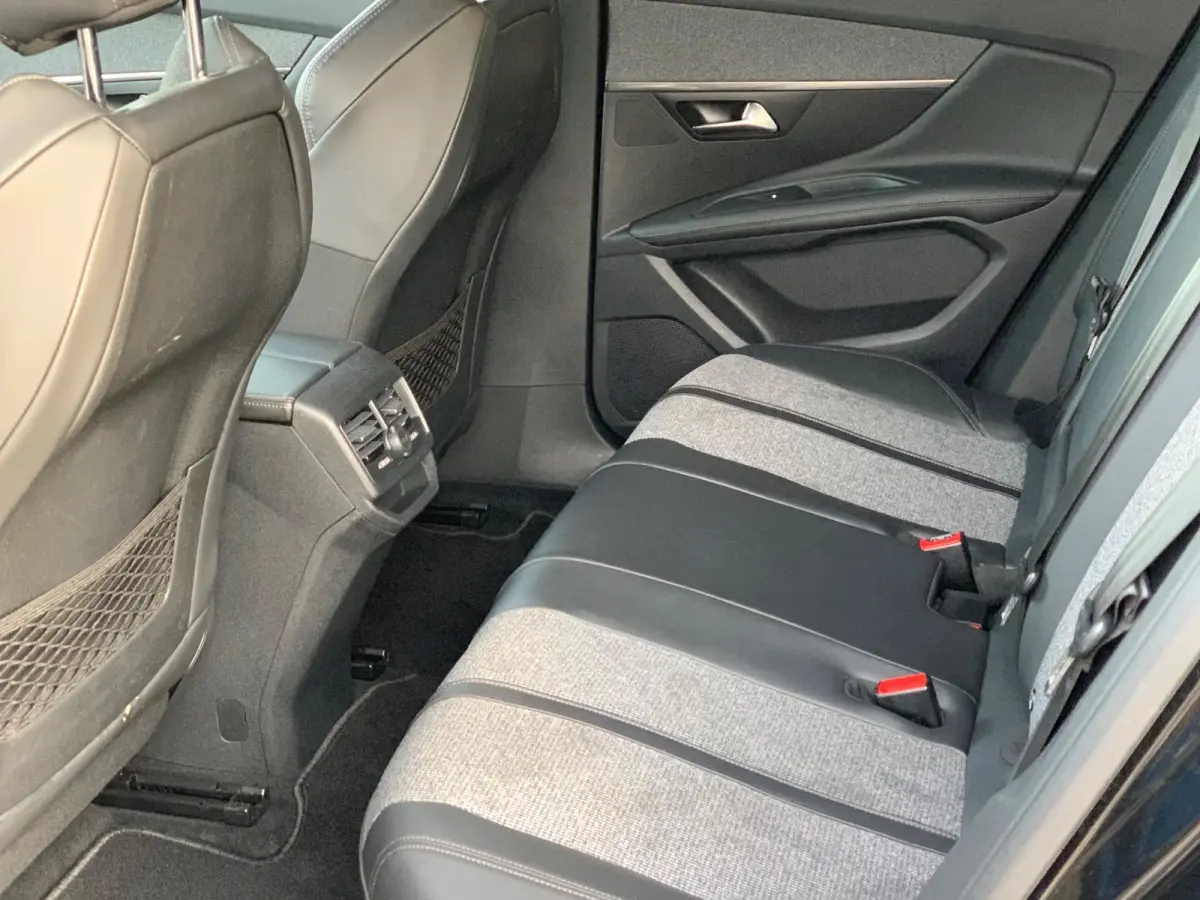 1.2 PureTech Allure |2e Eigenaar|Automaat|D-riem v.v.|Camera| Navigatie|Cruise Control |
