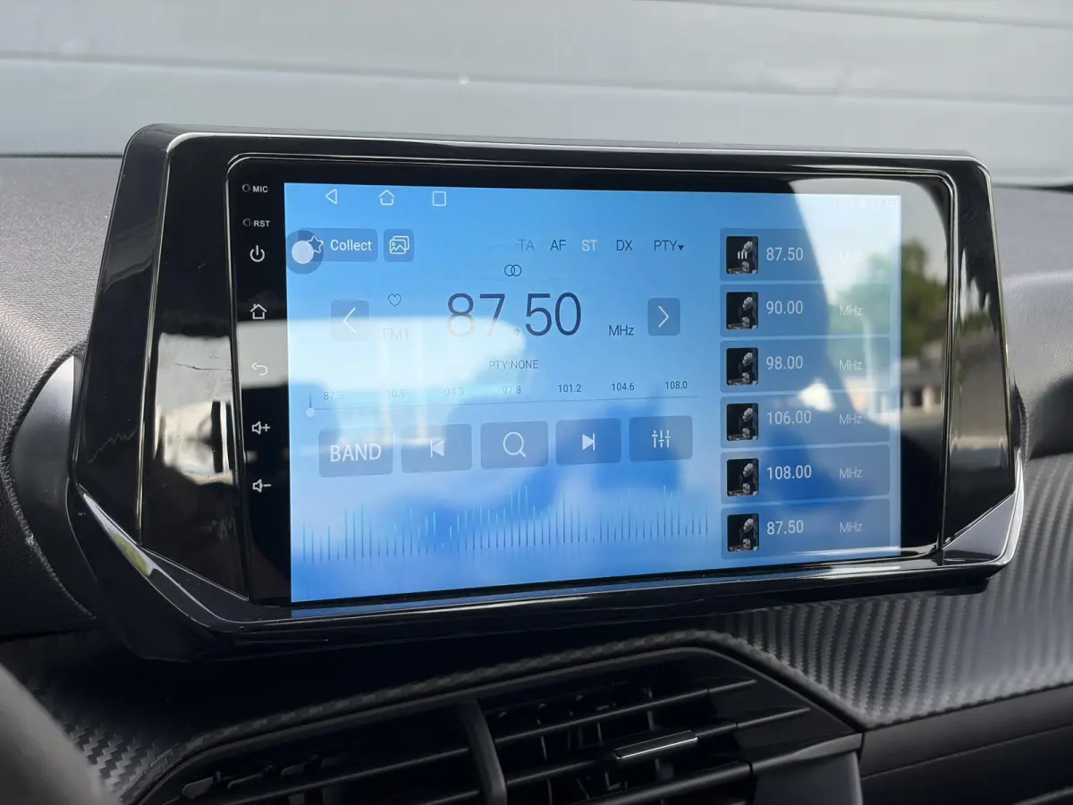 1.2 PureTech Like 1e Eigenaar,Apple Carplay/Android Auto,Camera,Navi,Clima,Cruise,Weinig Km,Zeer Zuinig,Apk tot 07-2027