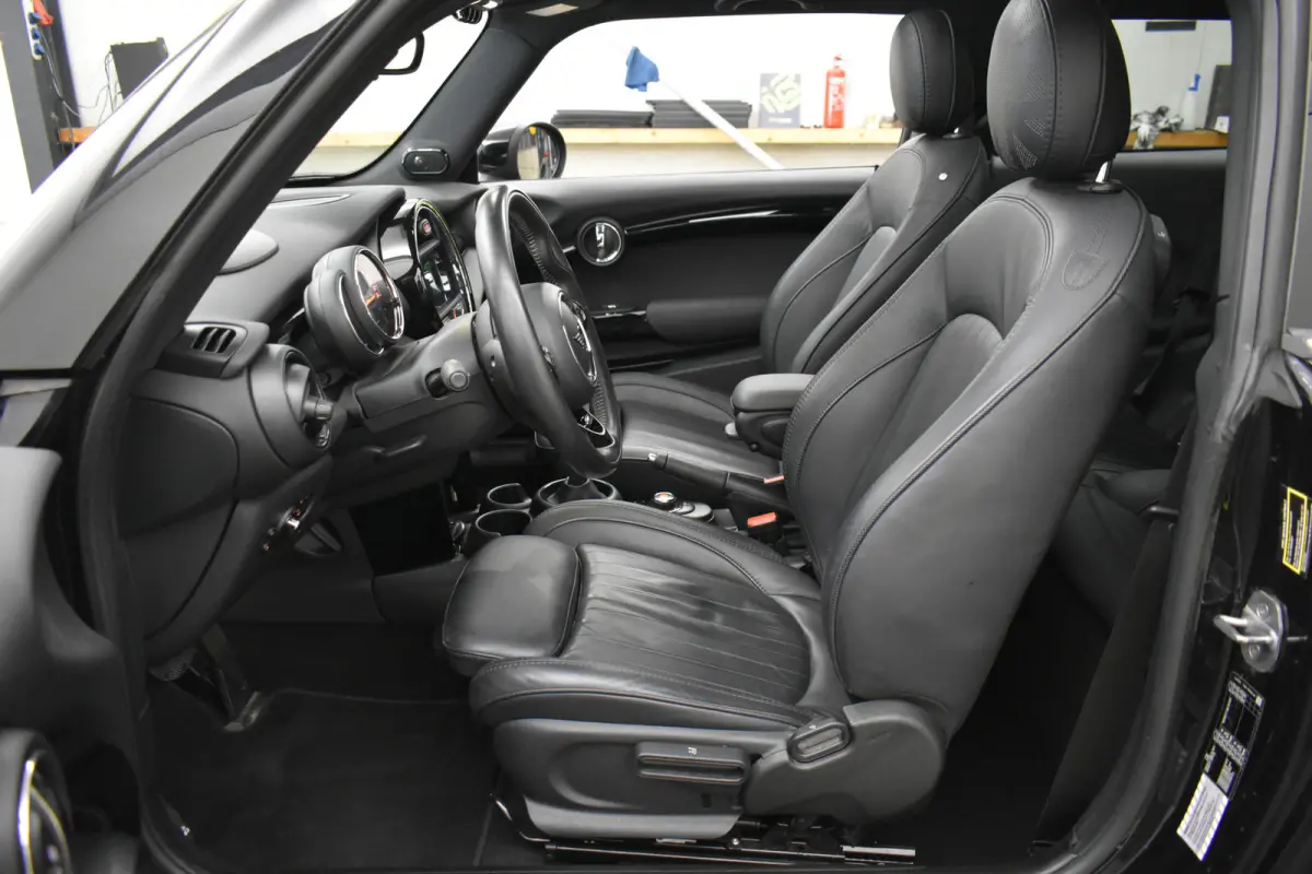 Mini 1.5 60 Years Edition Panodak Vol Leder Harman Cardon Zwarte hemel Navi