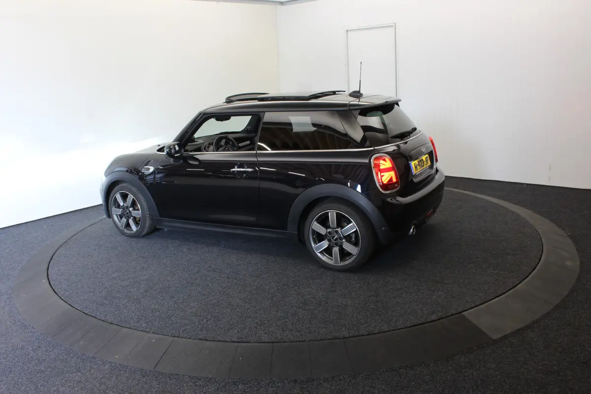 Mini 1.5 60 Years Edition Panodak Vol Leder Harman Cardon Zwarte hemel Navi