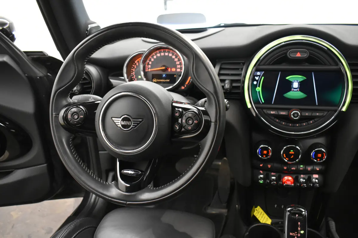 Mini 1.5 60 Years Edition Panodak Vol Leder Harman Cardon Zwarte hemel Navi