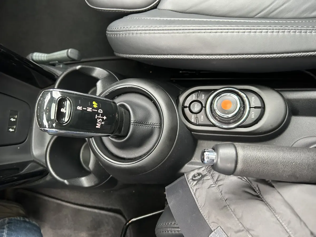 Mini 1.5 60 Years Edition Panodak Vol Leder Harman Cardon Zwarte hemel Navi