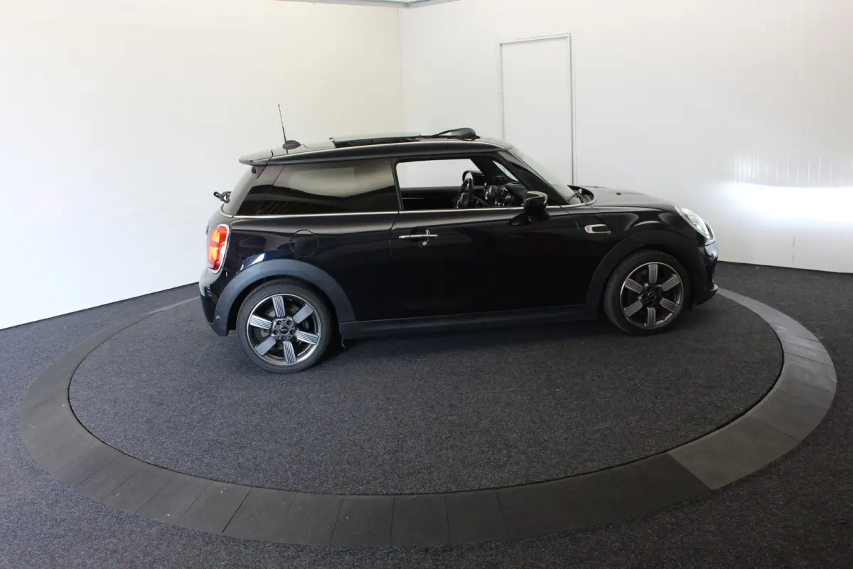 Mini 1.5 60 Years Edition Panodak Vol Leder Harman Cardon Zwarte hemel Navi