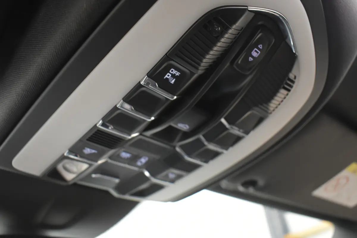 3.0 S E-Hybrid Panoramadak Bose Luchtvering