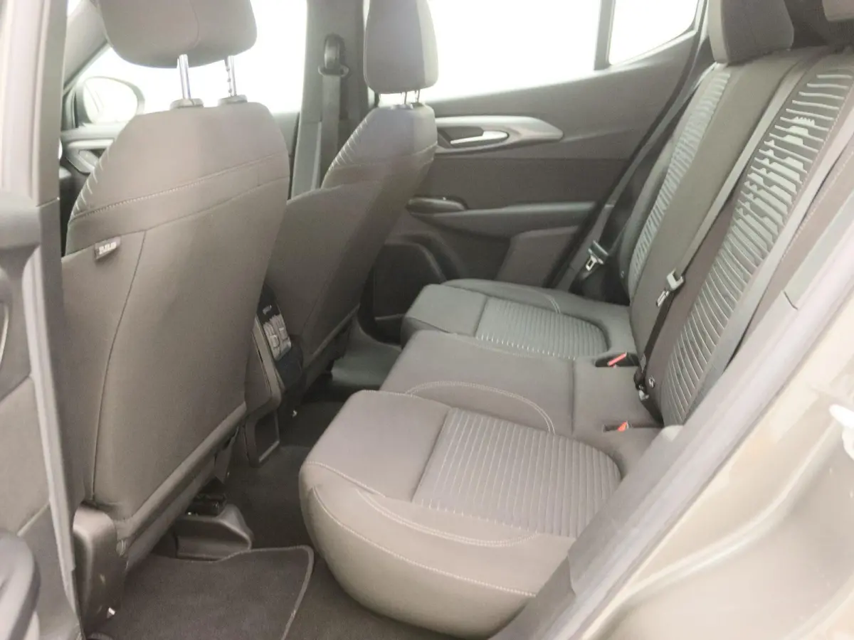 1.5T Hybrid Super | Climate control | Apple Carplay/Android Auto | 18" Lichtmetalen velgen