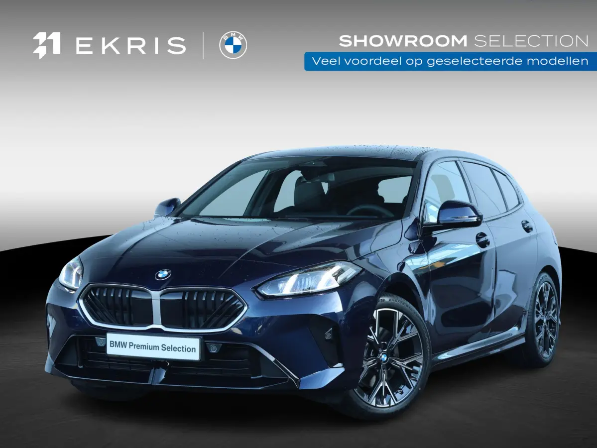 120 M Sport Design Edition M Sportpakket/ Stuurwielrand verwarmd/ Achteruitrijcamera/ Getint Glas/ Sportstoelen/ Stoelverwarming/ Driving Assistant