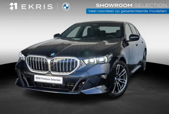 520i | M Sportpakket | Innovation Pack | Stuurwielrand verwarmd | Comfort Access | Panoramadak | Stoelverwarming | Harman-Kardon | Trekhaak