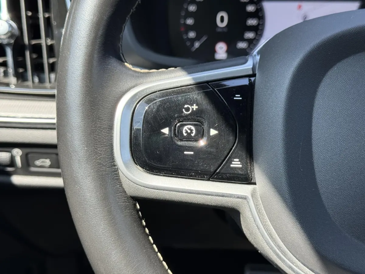 T6 AWD Twin Engine R-Design | Trekhaak | Keyless | Cruise Control |