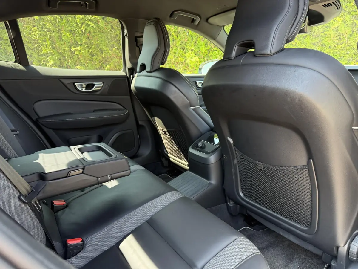 T6 AWD Twin Engine R-Design | Trekhaak | Keyless | Cruise Control |