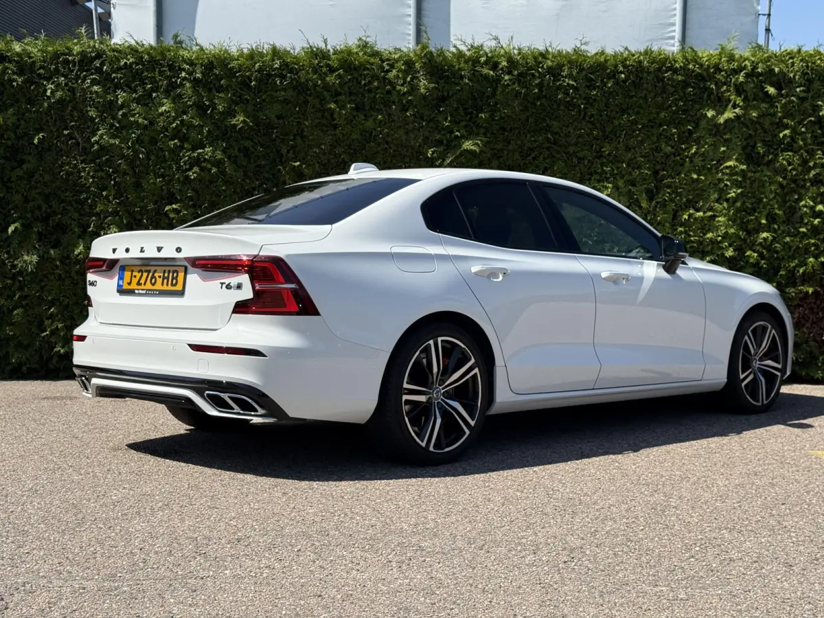 T6 AWD Twin Engine R-Design | Trekhaak | Bliss | Keyless | Cruise Control |