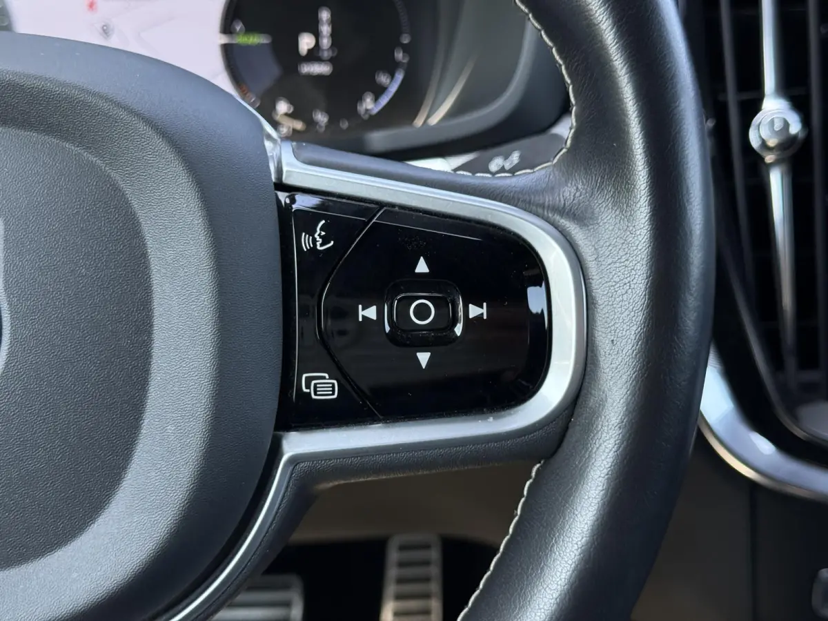 T6 AWD Twin Engine R-Design | Trekhaak | Keyless | Cruise Control |