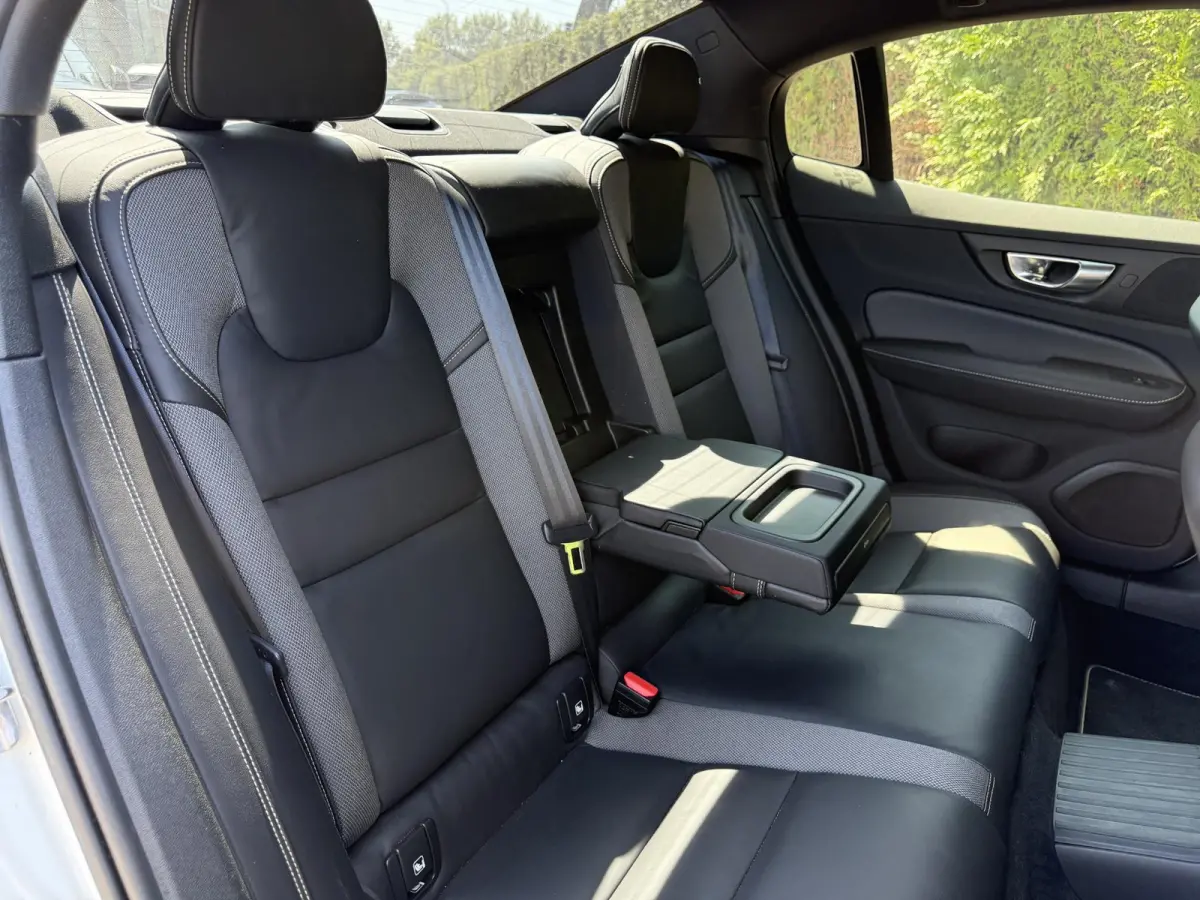 T6 AWD Twin Engine R-Design | Trekhaak | Keyless | Cruise Control |