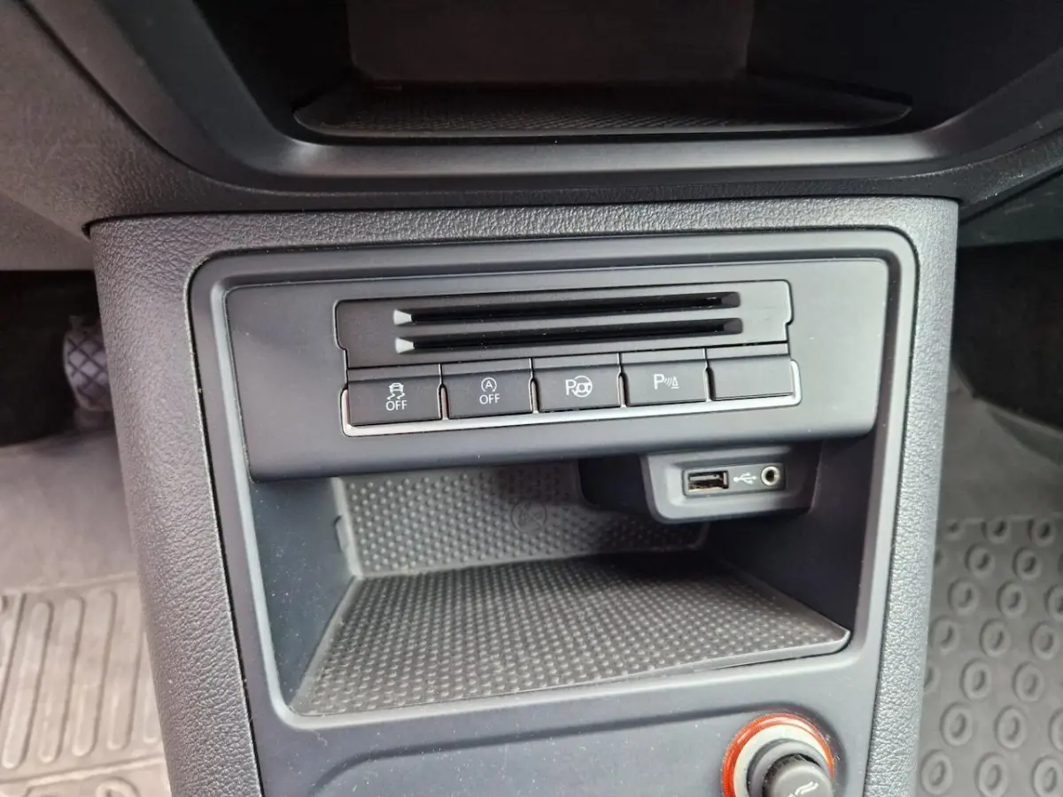 2.0TDI Comfortl. 6 MND BOVAG GAR | GRIJS KENTEKEN | ECC | PDC V+A | NAVI | CRUISE | TREKHA