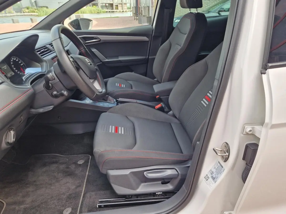 1.0 TSI FR Business Intense 12MND BOVAG GAR|ACC|CLIMA|CARPLAY|CAMERA|KEYLESS|LMV 16"|NAVI|APPLE CARPLAY