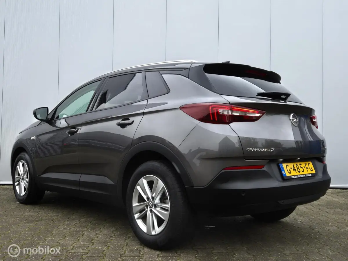 1.2 TURBO BUSINESS +/CAMERA/LED/HALF LEDER/CARPLAY/CLIMATE