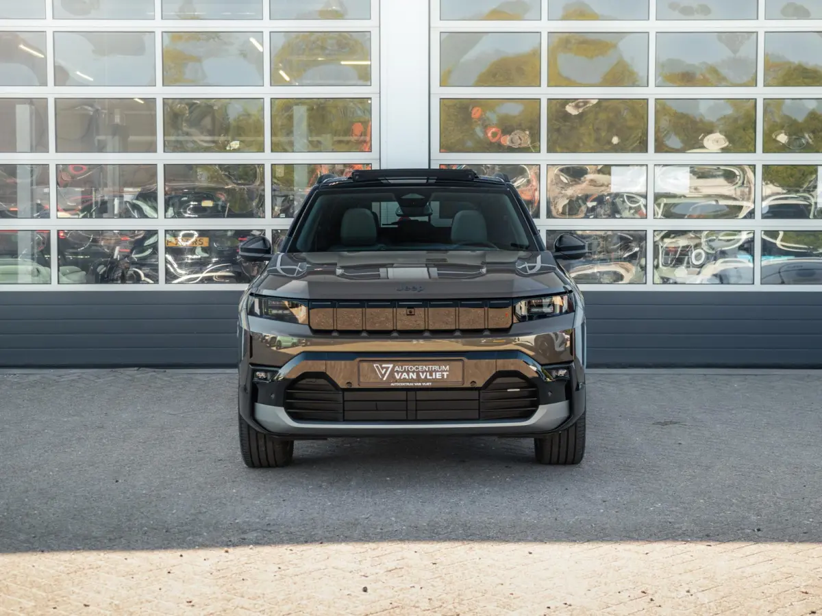 First Edition 74 kWh | Adapt. Cruise | Camera | Carplay | 20" | Elektr. A-Klep | Navi | Winter Pack | Schuif/Kanteldak | Premium Pack | Conv. Pack | Warmtepomp