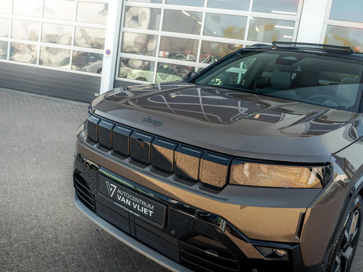 First Edition 74 kWh | Adapt. Cruise | Camera | Carplay | 20" | Elektr. A-Klep | Navi | Winter Pack | Schuif/Kanteldak | Premium Pack | Conv. Pack | Warmtepomp