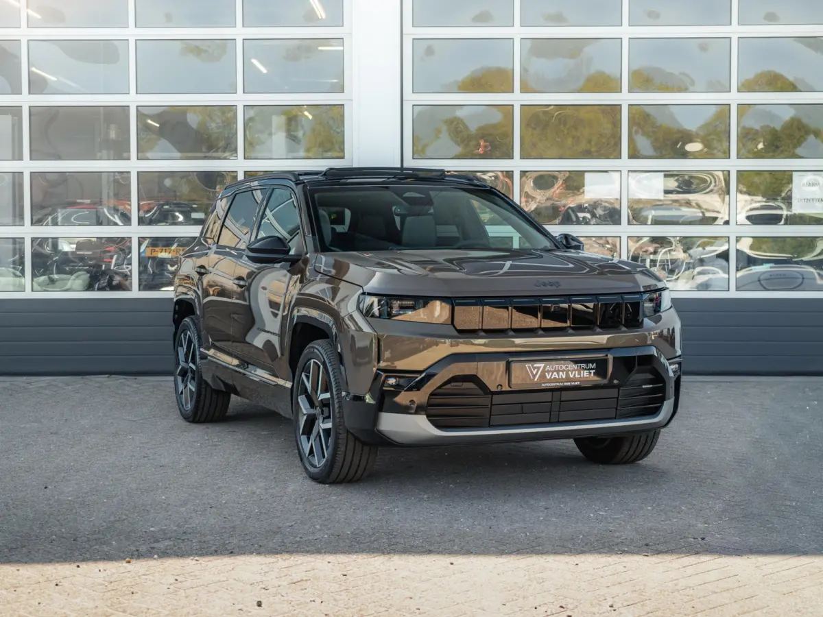 First Edition 74 kWh | Adapt. Cruise | Camera | Carplay | 20" | Elektr. A-Klep | Navi | Winter Pack | Schuif/Kanteldak | Premium Pack | Conv. Pack | Warmtepomp