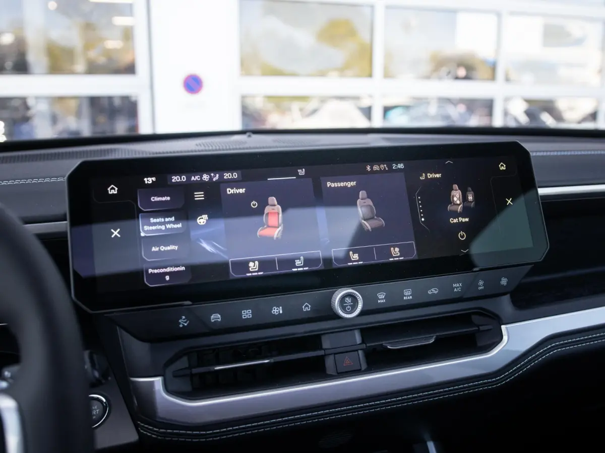 First Edition 74 kWh | Adapt. Cruise | Camera | Carplay | 20" | Elektr. A-Klep | Navi | Winter Pack | Schuif/Kanteldak | Premium Pack | Conv. Pack | Warmtepomp