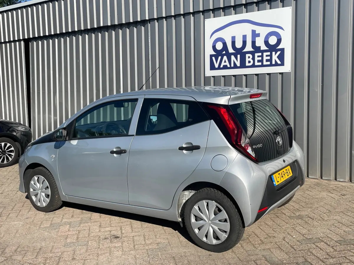 1.0 VVT-i x|DAB+|1e eigenaar|Incl. APK