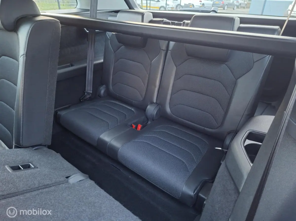 1.5 TSI Sportline Business 7 Persoons