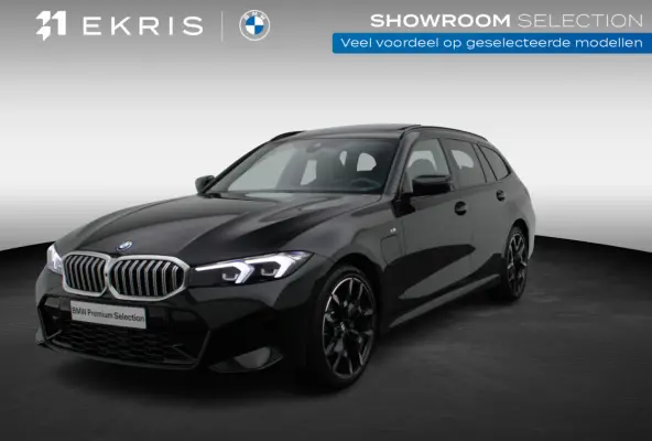 330e M Sport Edition | SoH 100% | Innovation Pack | Comfort Pack | Stuurwielrand Verwarmd | Trekhaak | Panoramdak | Elektrisch Verstelbare Sportstoelen | Driving Assistant | DAB | HiFi | 19'