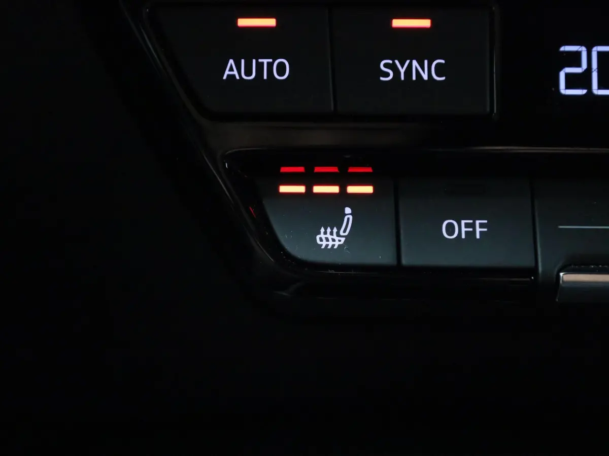 40 TFSI e S edition l Demo l Cruise control l Navigatie l Stoelverwarming l Airco l Elektr. instel. bestuurd.stoel l Ledkoplampen l Apple Carplay / Android Auto l 19" lichtmetalen wielen