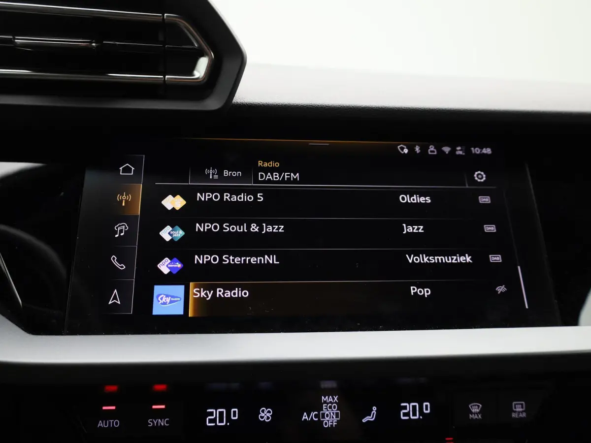 40 TFSI e S edition l Demo l Cruise control l Navigatie l Stoelverwarming l Airco l Elektr. instel. bestuurd.stoel l Ledkoplampen l Apple Carplay / Android Auto l 19" lichtmetalen wielen