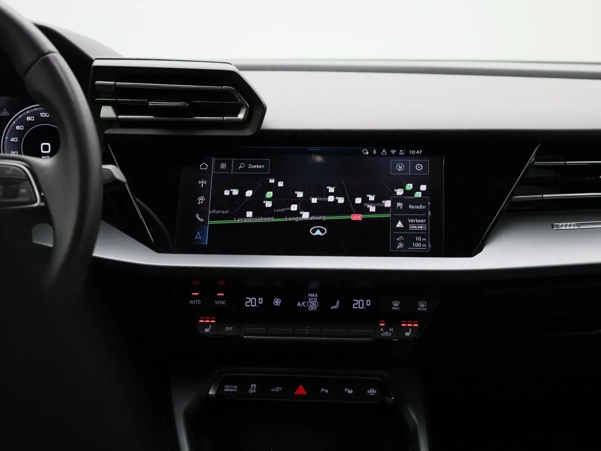 40 TFSI e S edition l Demo l Cruise control l Navigatie l Stoelverwarming l Airco l Elektr. instel. bestuurd.stoel l Ledkoplampen l Apple Carplay / Android Auto l 19" lichtmetalen wielen