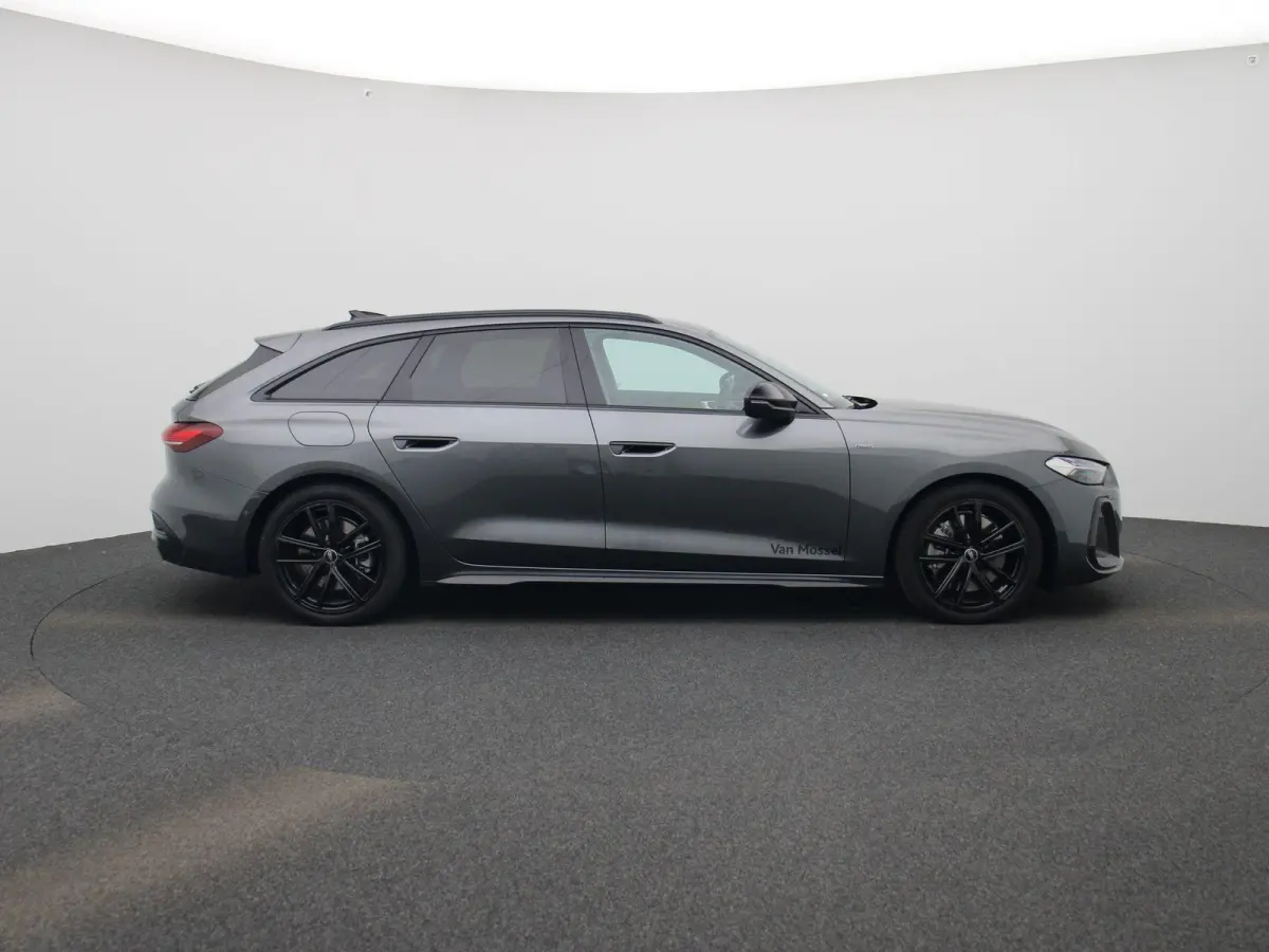 Avant 2.0 quattro S edition l Demo l Adaptive cruise control l Parkeersensoren l Achteruitrijcamera l Verwarmbare voorstoelen l Stoelen voor, elekt. verstelb. l Navigatie l Apple Carplay / A