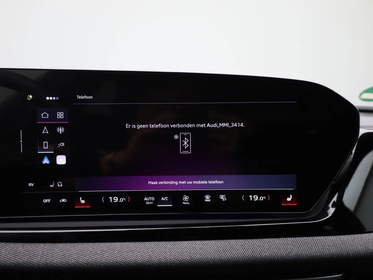 Avant 2.0 quattro S edition l Demo l Adaptive cruise control l Parkeersensoren l Achteruitrijcamera l Verwarmbare voorstoelen l Stoelen voor, elekt. verstelb. l Navigatie l Apple Carplay / A