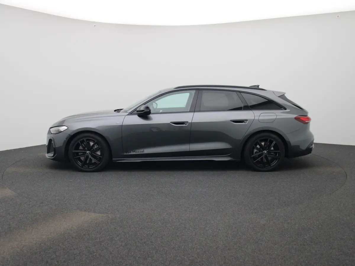 Avant 2.0 quattro S edition l Demo l Adaptive cruise control l Parkeersensoren l Achteruitrijcamera l Verwarmbare voorstoelen l Stoelen voor, elekt. verstelb. l Navigatie l Apple Carplay / A
