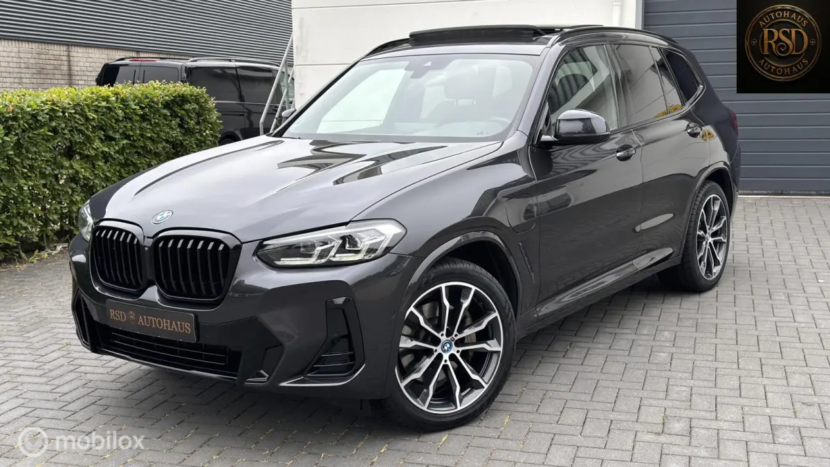 xDrive30e M-Pakket Pano,Leder,Keyless,Camera,20 inch