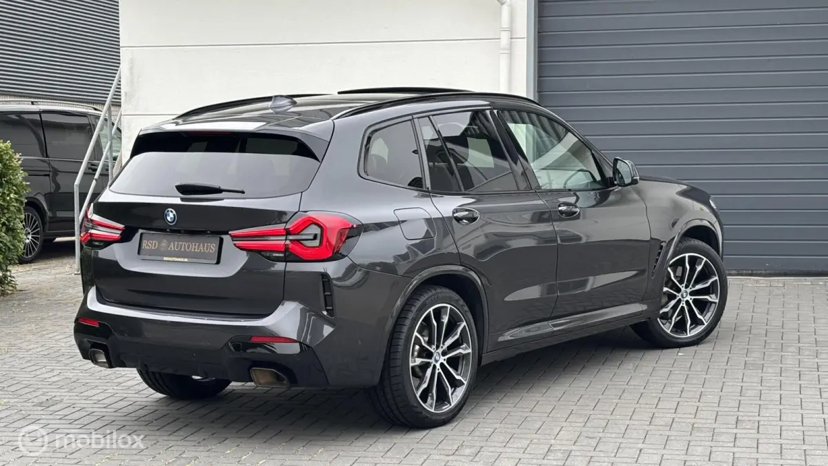 xDrive30e M-Pakket Pano,Leder,Keyless,Camera,20 inch