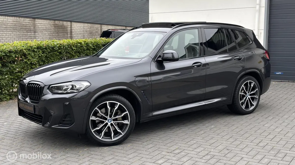 xDrive30e M-Pakket Pano,Leder,Keyless,Camera,20 inch