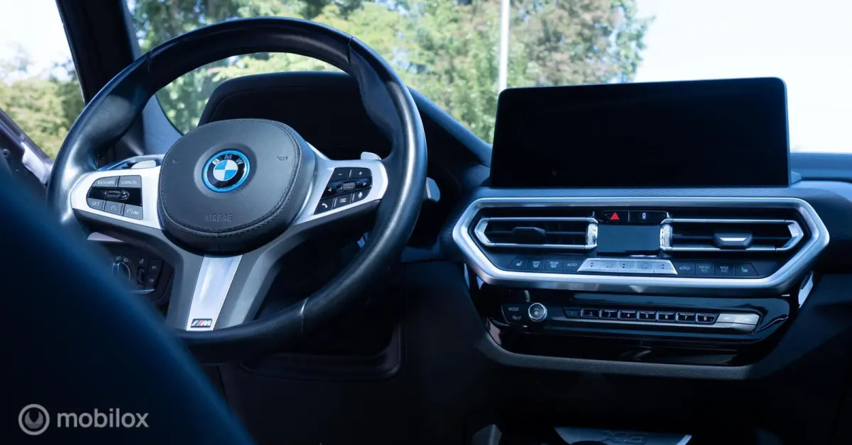 xDrive30e M-Pakket Pano,Leder,Keyless,Camera,20 inch