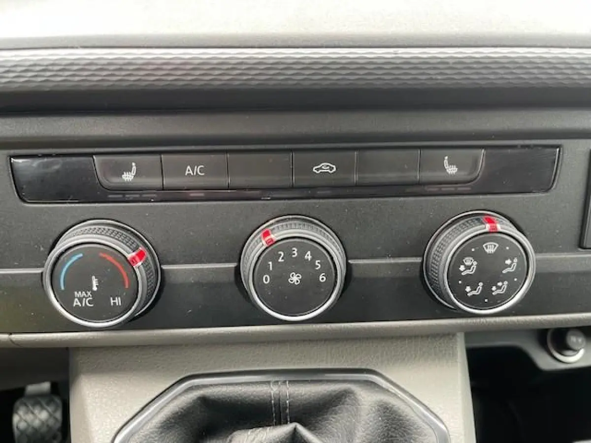 2.0 TDI L2H1 110PK Airco Cruise Control Trekhaak Parkeersensoren Apple Carplay