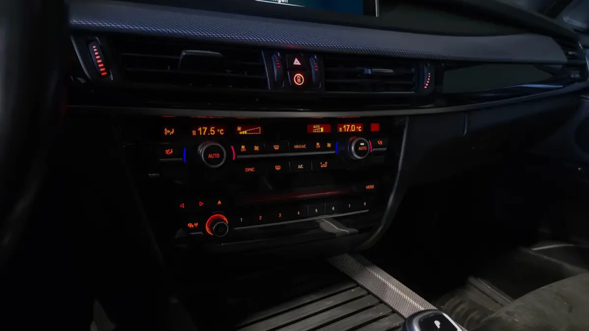 M50d | Panorama | Memory-Seats | Breyton