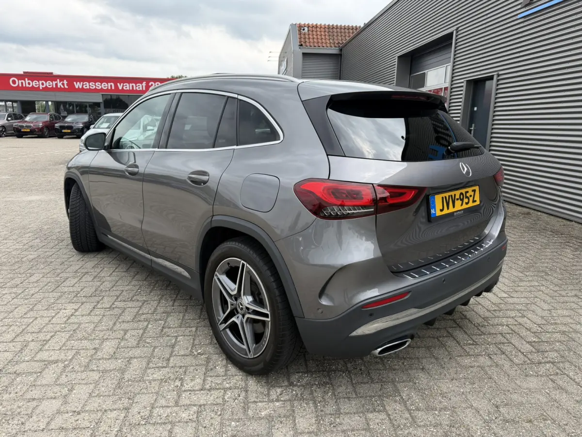 250 225 PK 4MATIC AMG Line Panoramadak Achteruitrijcamera DAB Carplay 19 inch velgen Ambienteverlichting