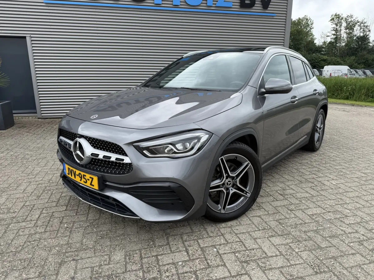 250 225 PK 4MATIC AMG Line Panoramadak Achteruitrijcamera DAB Carplay 19 inch velgen Ambienteverlichting